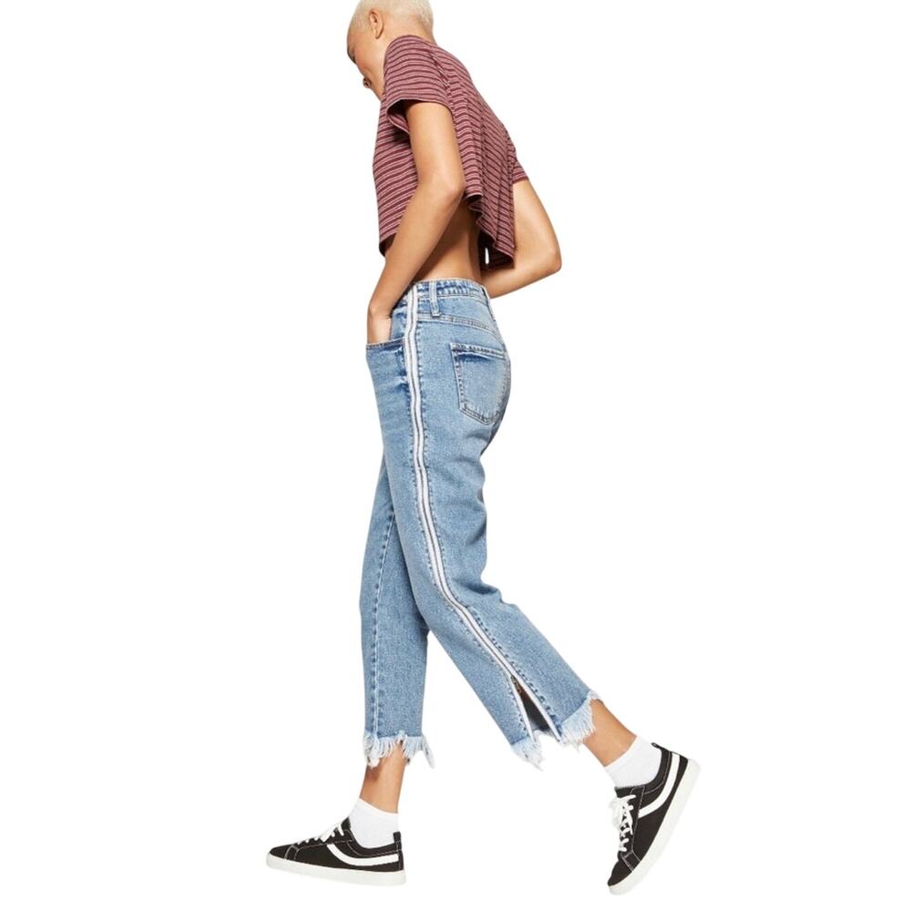 Wild Fable Side Zipper Raw Hem Straight Leg Jeans size 10 distressed cropped
